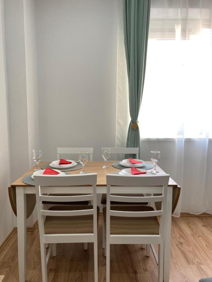 Laroka House Rin Grand Residence Modern Apartment Bukarest Eksteriør billede