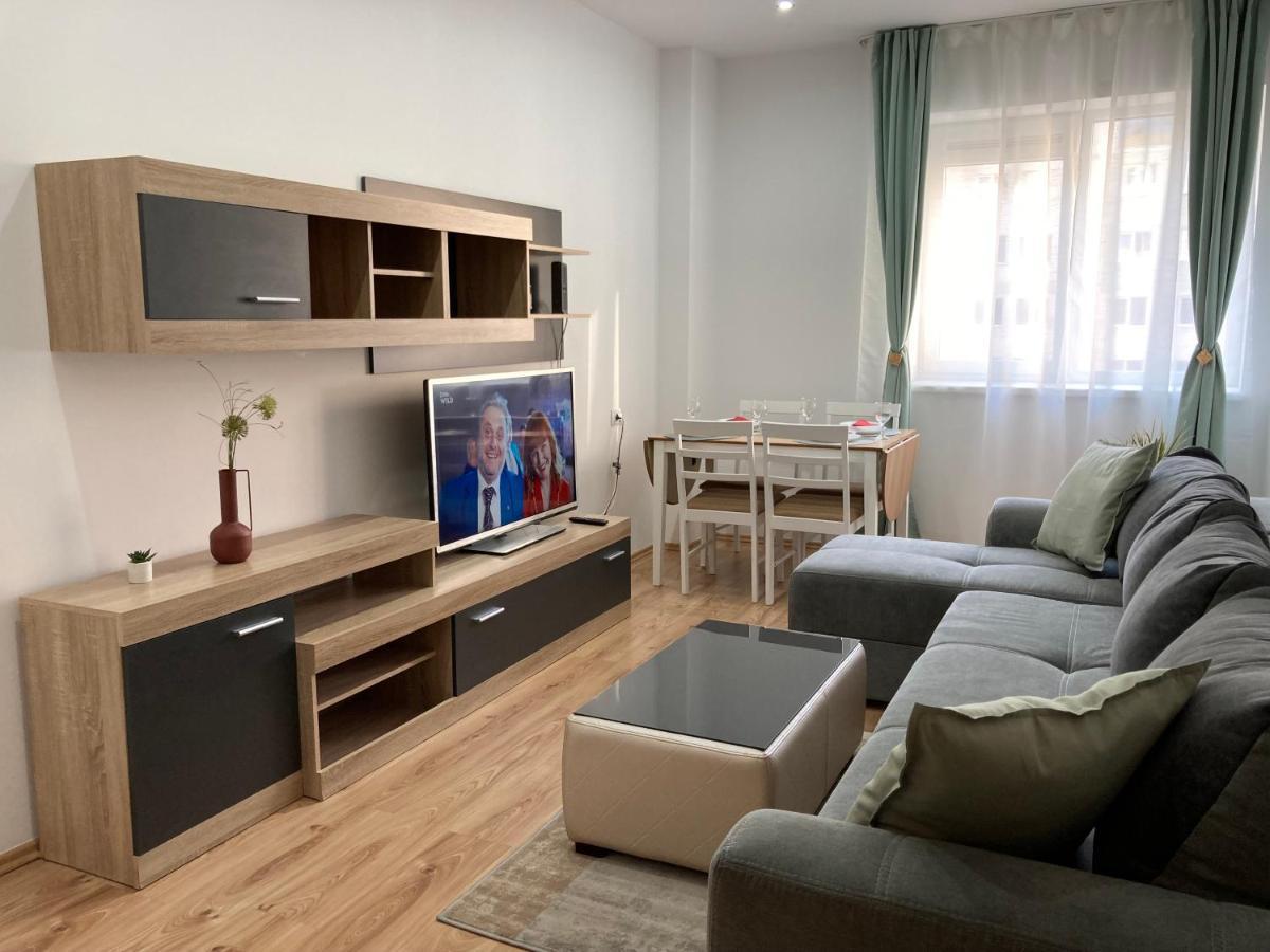 Laroka House Rin Grand Residence Modern Apartment Bukarest Eksteriør billede