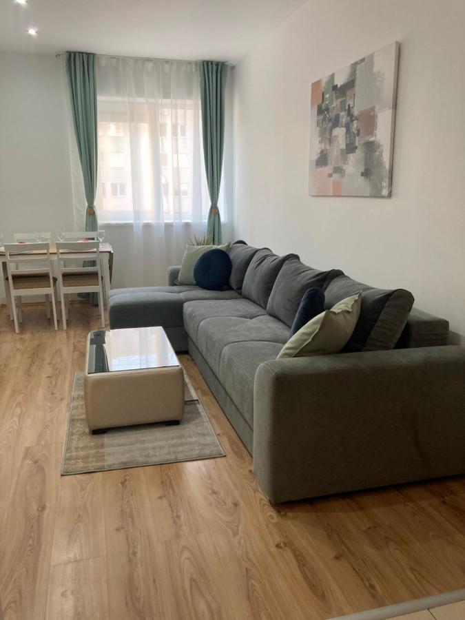 Laroka House Rin Grand Residence Modern Apartment Bukarest Eksteriør billede